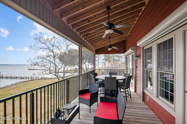901 Down Shore Road, Blounts Creek, NC 27814