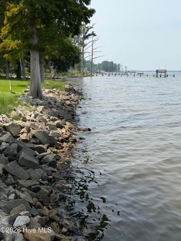901 Down Shore Road, Blounts Creek, NC 27814