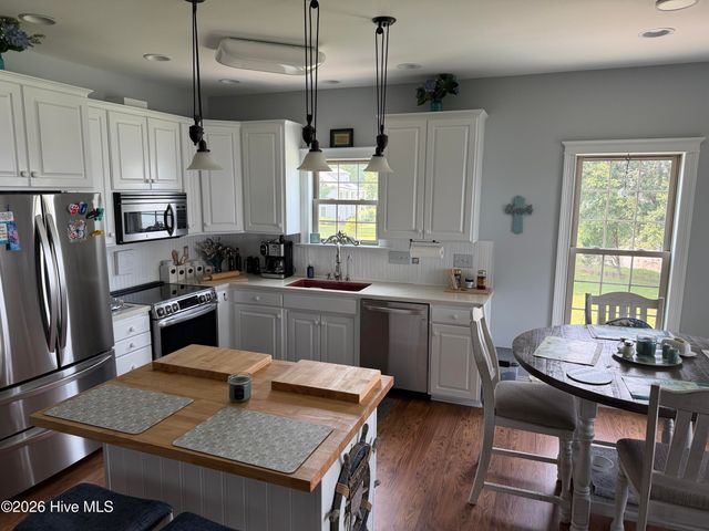 901 Down Shore Road, Blounts Creek, NC 27814