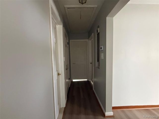 1221 Golfview Drive, Dearborn, MI 48128