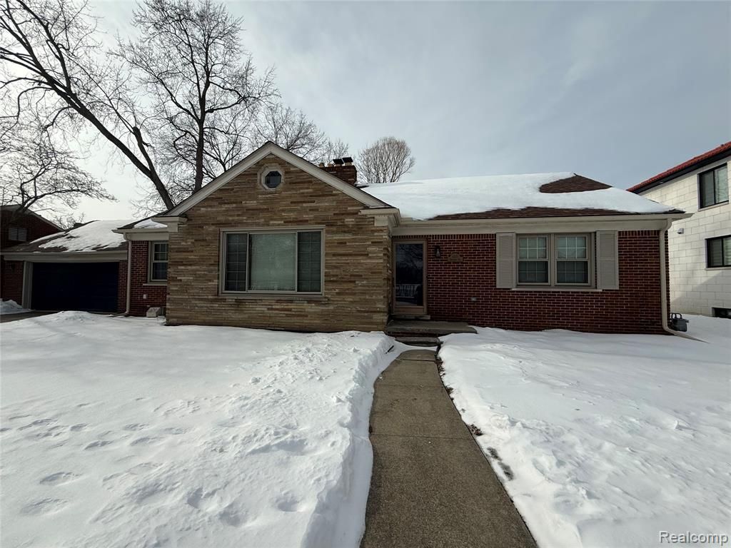 1221 Golfview Drive, Dearborn, MI 48128