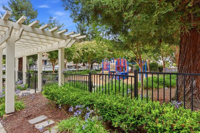 3576 Sequoia Common, Fremont, CA 94536