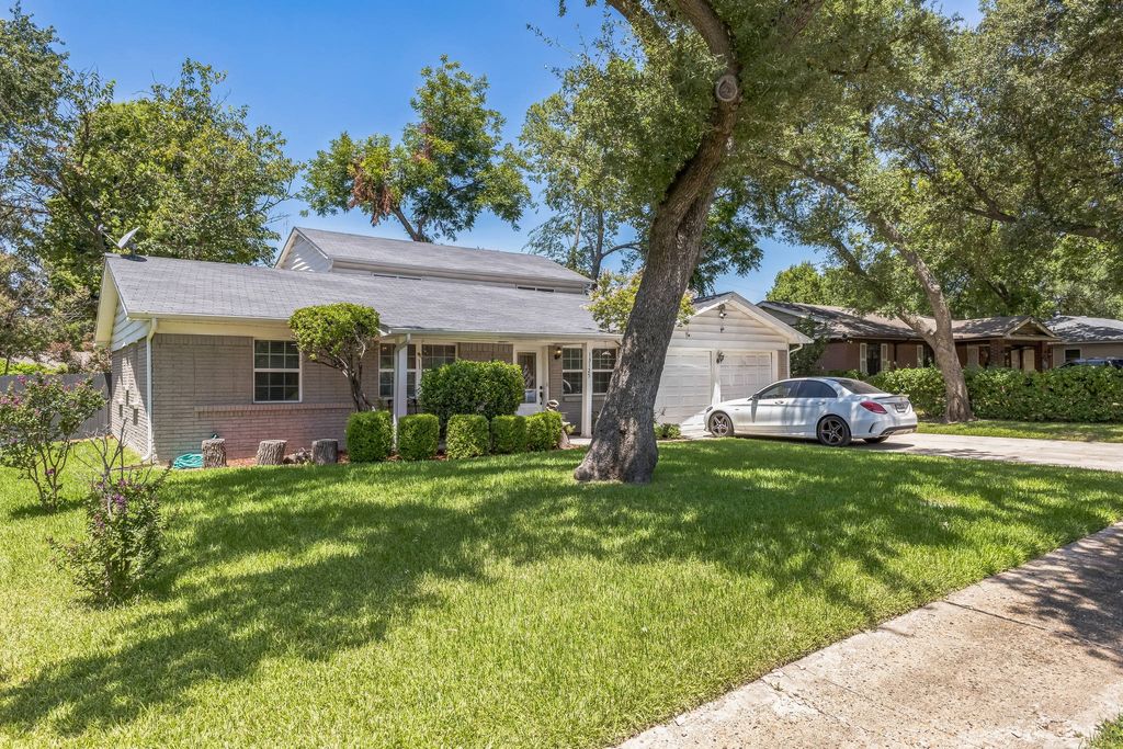13125 Red Fern Lane, Dallas, TX 75240