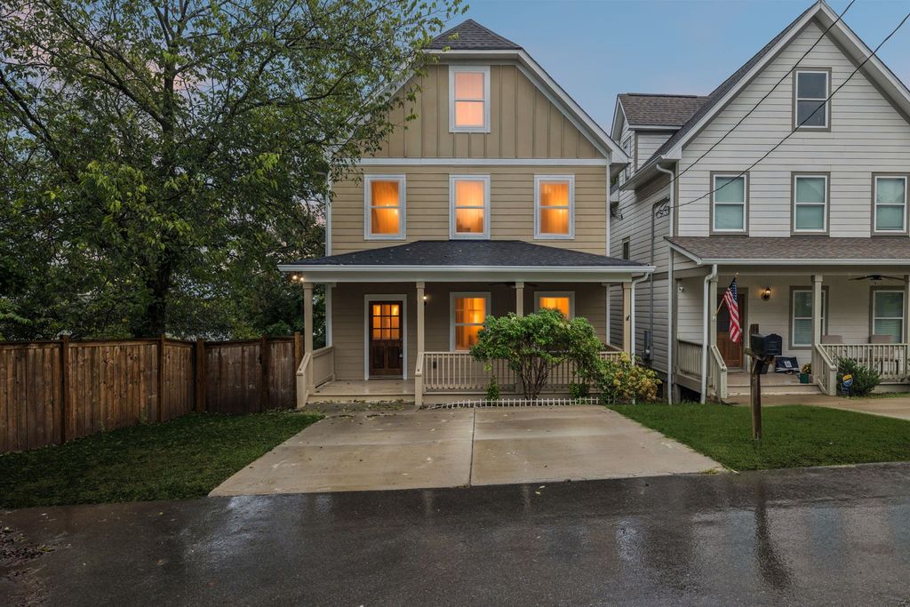 3210 Anderson Pl, Nashville, TN 37216