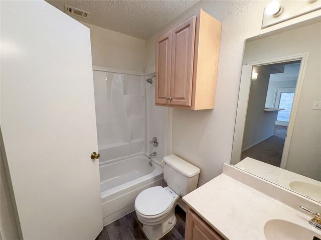 1409 Natchez Trace, Mesquite, TX 75149