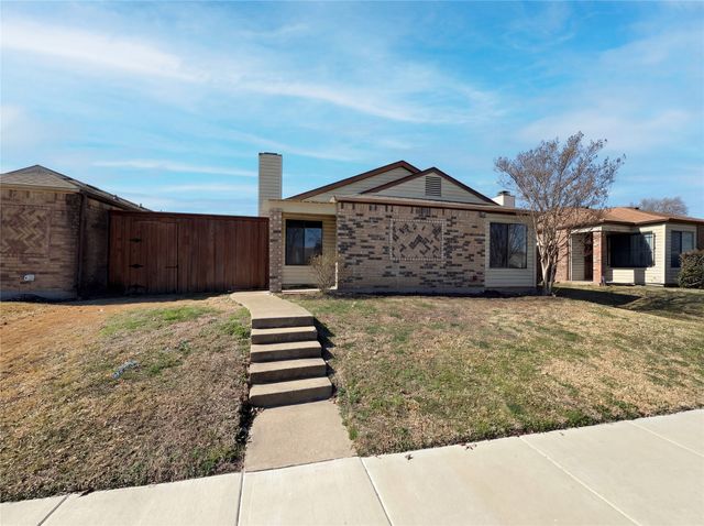 1409 Natchez Trace, Mesquite, TX 75149