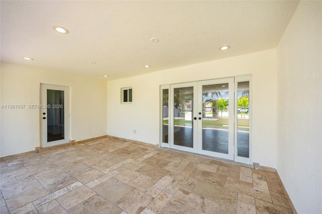 Image 15 of property listing at 9361 SW 16th St, Miami, FL 33165