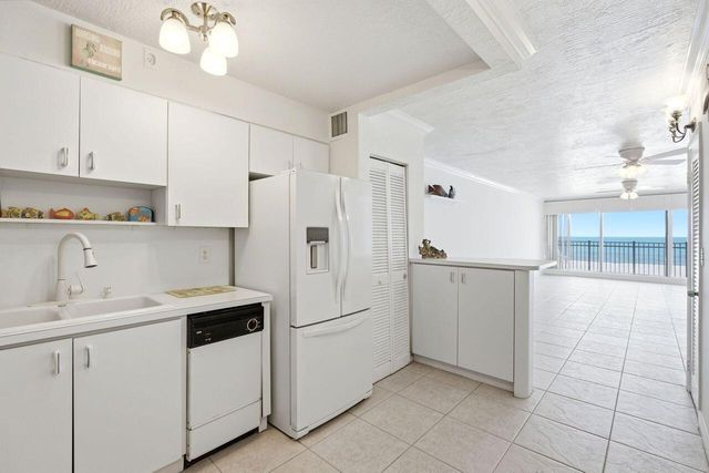 201 Van Buren Street 205, Hollywood, FL 33019