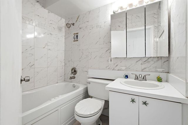 201 Van Buren Street 205, Hollywood, FL 33019