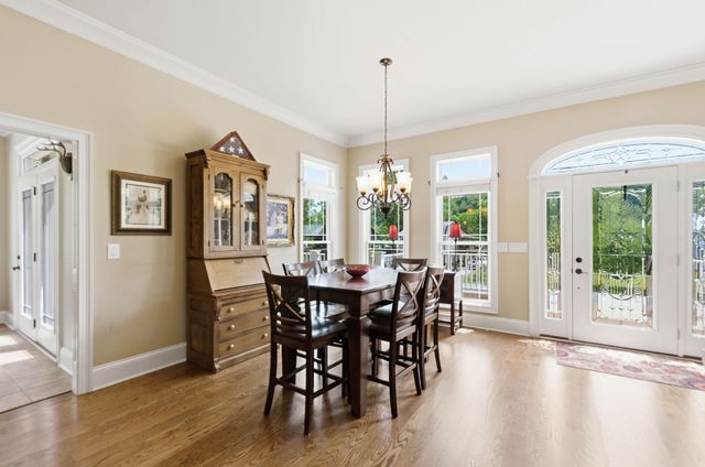 1024 Cumberland Dr, Chapmansboro, TN 37035