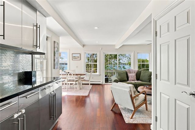 13 Harding Avenue, East Providence, RI 02915