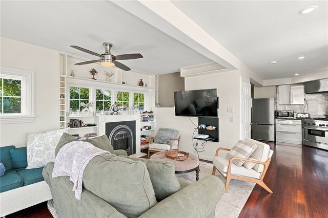 13 Harding Avenue, East Providence, RI 02915