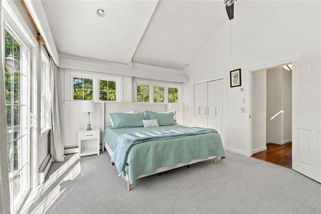 13 Harding Avenue, East Providence, RI 02915