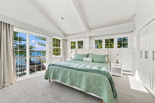 13 Harding Avenue, East Providence, RI 02915