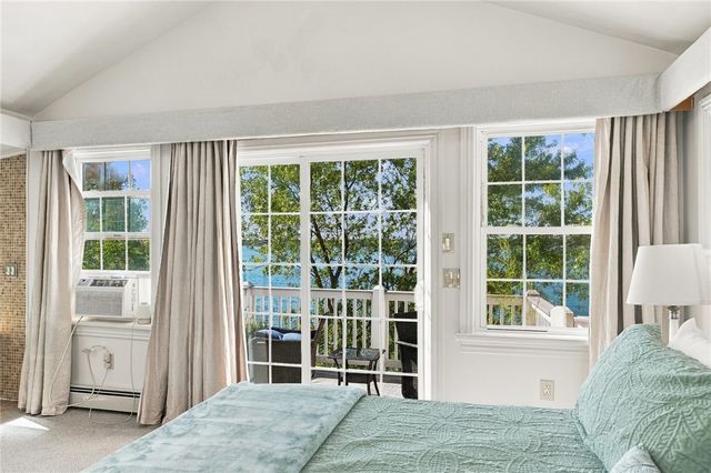 13 Harding Avenue, East Providence, RI 02915