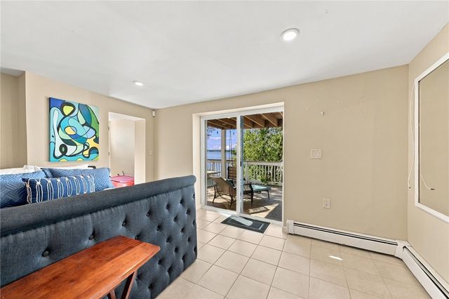 13 Harding Avenue, East Providence, RI 02915