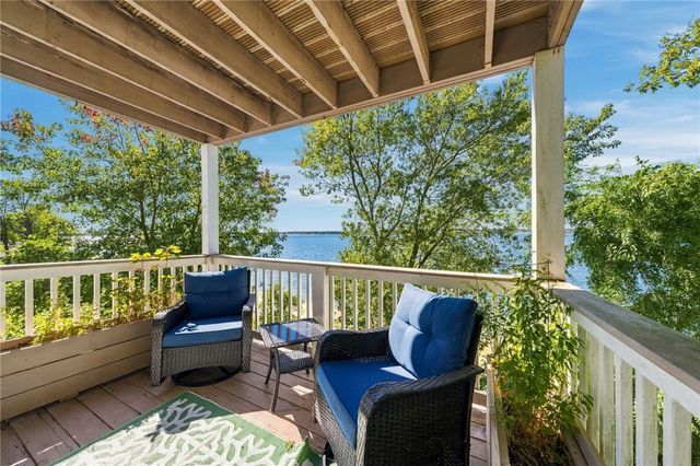 13 Harding Avenue, East Providence, RI 02915