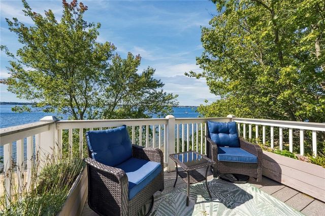 13 Harding Avenue, East Providence, RI 02915