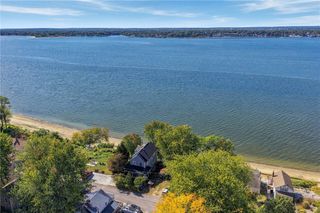13 Harding Avenue, East Providence, RI 02915