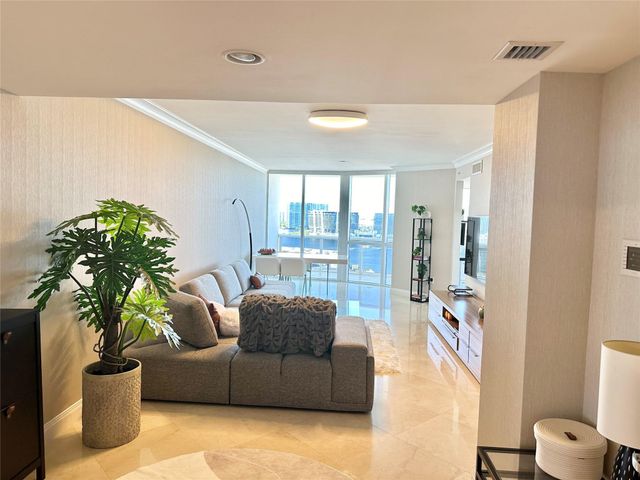 18201 Collins Avenue 1901, Sunny Isles Beach, FL 33160