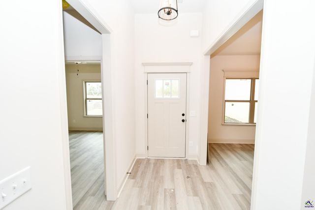 126 Early Drive, Byron, GA 31008