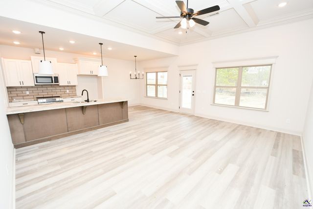 126 Early Drive, Byron, GA 31008