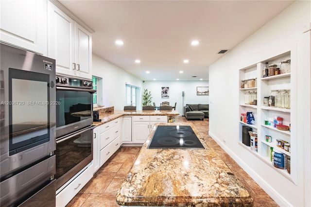 16571 Lake Tree Drive, Weston, FL 33326