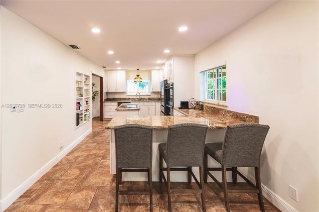 16571 Lake Tree Drive, Weston, FL 33326