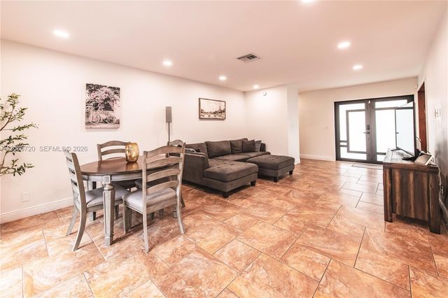 16571 Lake Tree Drive, Weston, FL 33326