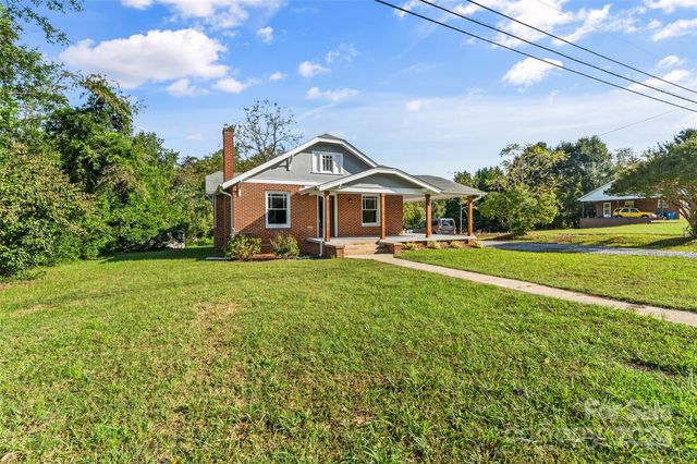 2523 Kool Park Road NE, Hickory, NC 28601