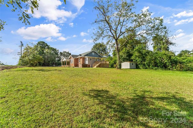 2523 Kool Park Road NE, Hickory, NC 28601