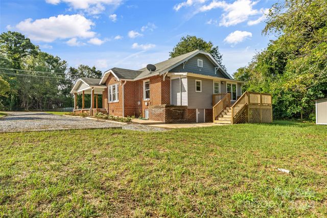 2523 Kool Park Road NE, Hickory, NC 28601