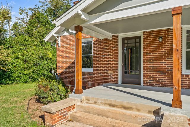 2523 Kool Park Road NE, Hickory, NC 28601