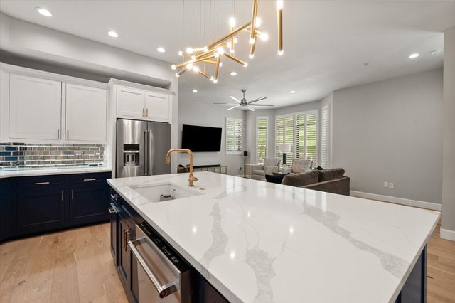 1207 Beaconsfield Lane 405, Arlington, TX 76011