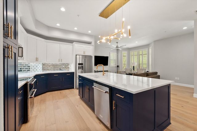 1207 Beaconsfield Lane 405, Arlington, TX 76011