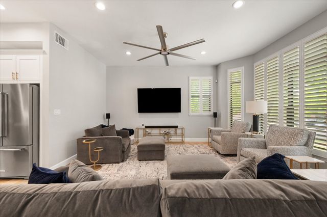 1207 Beaconsfield Lane 405, Arlington, TX 76011