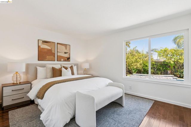 133 Aster Ct, Hercules, CA 94547