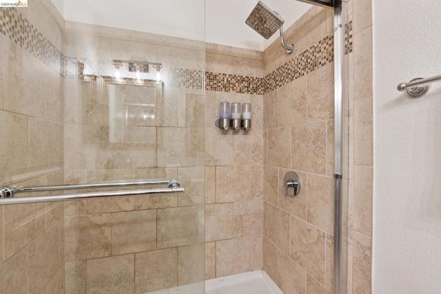 133 Aster Ct, Hercules, CA 94547
