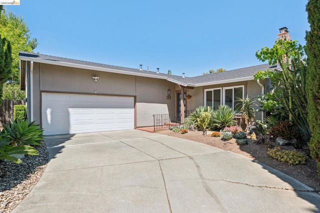 133 Aster Ct, Hercules, CA 94547