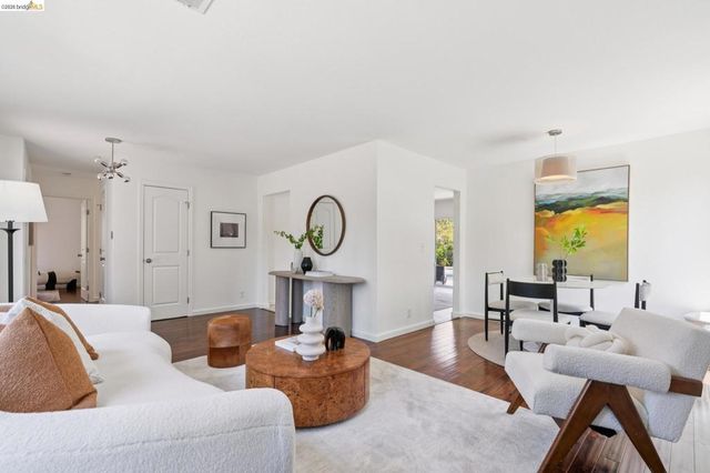 133 Aster Ct, Hercules, CA 94547