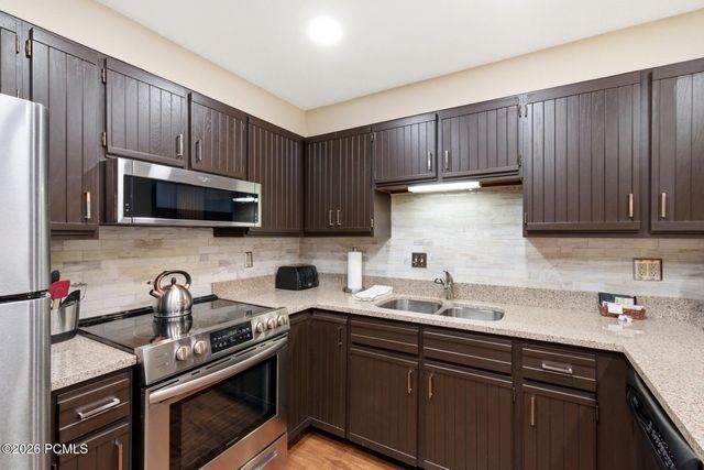 950 Park Avenue 111, Park City, UT 84060