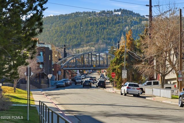 950 Park Avenue 111, Park City, UT 84060