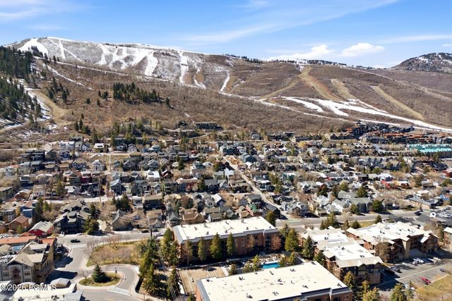 950 Park Avenue 111, Park City, UT 84060