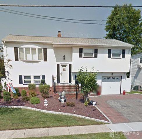 62 Pinho Avenue, Carteret, NJ 07008