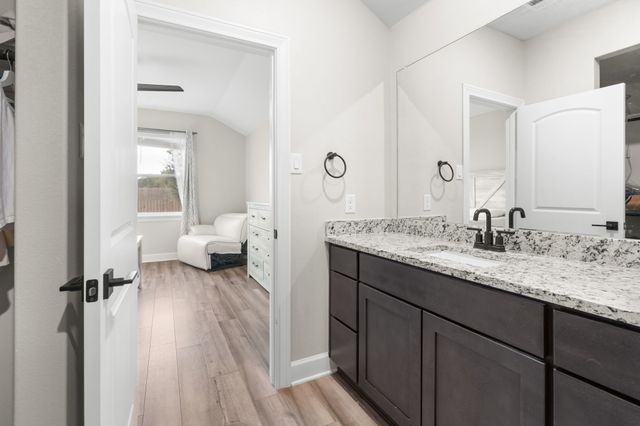 7632 Thunder River Road, Fort Worth, TX 76120