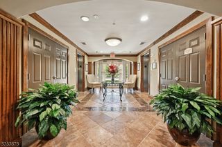 252 VICTORIA DRIVE 252, Bridgewater Twp., NJ 08807