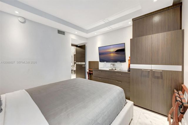 2301 Collins Avenue 307, Miami Beach, FL 33139
