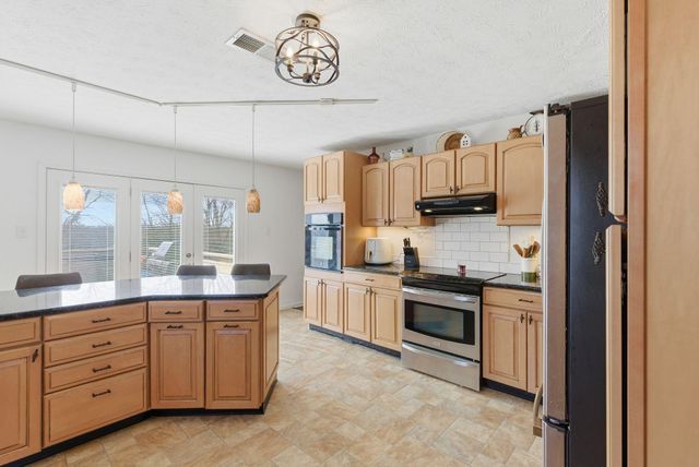 305 Corbitt Drive, Wilmore, KY 40390