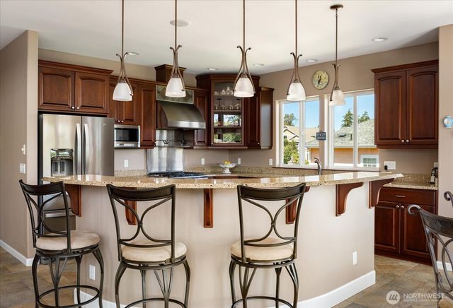 2390 SW Freund Street, Oak Harbor, WA 98277