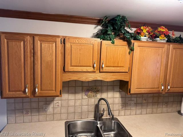 42289 Saratoga Circle, Canton, MI 48187